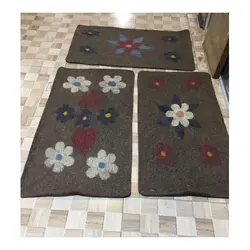 زیرانداز نمدی طرح دار زمینه تیره