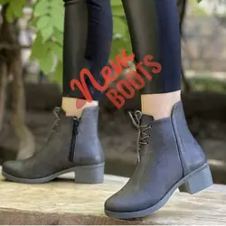 کفش نیم بوت چرم مجلسی زنانهds00384