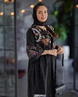 مانتو خامه دوزی طرح گل مشکی