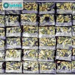 شیرینی ریس نسکافه ای خلال پسته ای