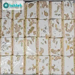 شیرینی نوقا گردویی متوسط