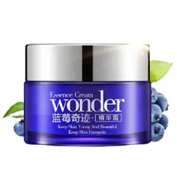 کرم زغال اخته جوانساز پوست برند بیوآکوا