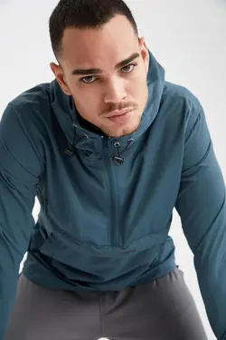 سوییشرت نوشته کلاهدار اسلیم فیت چاپی برند Defacto کد 1645547398