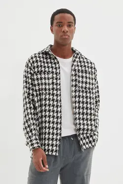 پیراهن گشاد مردانه یقه دو جیبه آستین بلند مشکی برند TRENDYOL MAN کد 1645298433