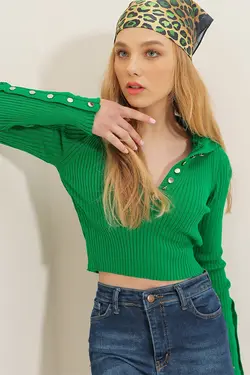 بلوز بافتنی یقه دکمه دار آستین زنانه سبز برند Trend Alaçatı Stili کد 1645165566