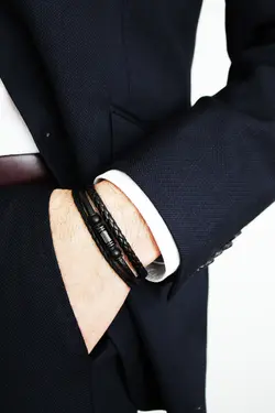دستبند بافتنی چرم برند SEN'Z COLLECTİON کد 1641475425