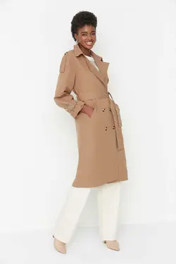 بارانی گشاد بلند ضد آب طرح‎دار کمربند‎دار چاک دار قهوه ای سموری بادگیر برند TRENDYOLMİLLA کد 1669921398