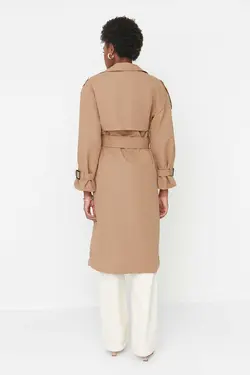 بارانی گشاد بلند ضد آب طرح‎دار کمربند‎دار چاک دار قهوه ای سموری بادگیر برند TRENDYOLMİLLA کد 1669921398