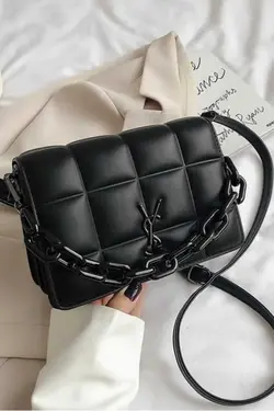 زنجیردار دوشی طرح‎دار پنبه دوزی شده مربع کیف بند‎دار سال ها مشکی زنانه برند NakshiStore کد 1670131955