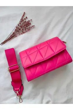 کیف دوشی پنبه دوزی شده سرخابی زنانه بند‎دار ۰ cantabest برند Nonamebags کد 1671956668