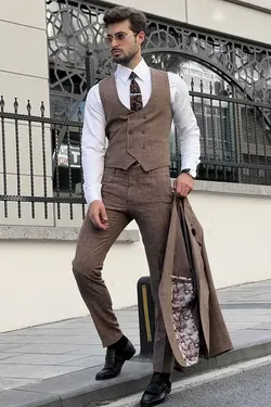 پیراهن جلیقه دار برش یقه تیز طرح‎دار مردانه قالب تنگ برند NAZEF کد 1675100646