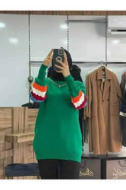 پلیور بافتنی طرح ابر و باد آستین بالنی به همراه گردنبند سبز زنانه برند sinanur کد 1676914399