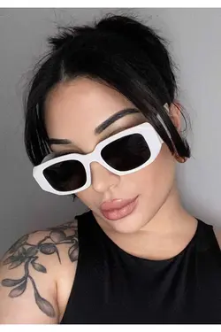 عینک مشکی سفید لاریسا برند ModaLand کد 1677650328