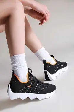 کفش اسپرت بافتنی اسنیکر کف بلند زنانه برند Marjin کد 1680345077