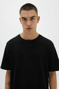 تیشرت پنبه ای برند Pull &amp; Bear کد 1683125198