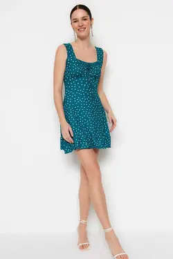 پیراهن بافتنی کوچک یقه والان‎دار مربع چاپی خال خالی نفتی a-line برند TRENDYOLMİLLA کد 1685422651