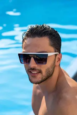 عینک شیشه ای مستطیلی ساده بزرگ سفید مردانه رو برند Hane14 کد 1688328145