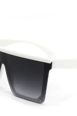 عینک شیشه ای مستطیلی ساده بزرگ سفید مردانه رو برند Hane14 کد 1688328145