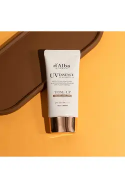 کرم ضد آفتاب ضدآفتاب هایلایتر کرمی pa++++ برند Dalba کد 1688844314