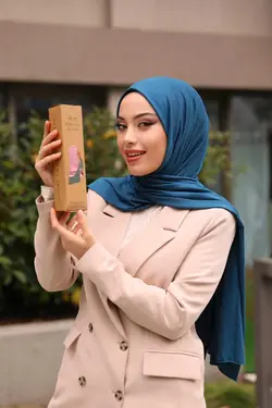 شال مدل پانیه پوشیده آبی نفتی برند Organic Scarfs کد 1689833540