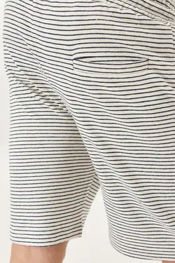 لباس راحتی اسلیم فیت مردانه آستین کوتاه یقه گرد طرح‎دار سفید- سرمه ای شورت دار برند Altınyıldız Classics کد 1647341642