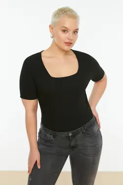 تیشرت بافتنی یقه ساده مربع مشکی برند Trendyol Curve کد 1647311059