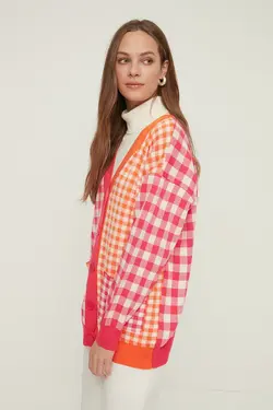 بافتنی طرح‎دار شطرنجی یقه هفت سرخابی برند TRENDYOL MODEST کد 1647399324