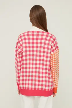 بافتنی طرح‎دار شطرنجی یقه هفت سرخابی برند TRENDYOL MODEST کد 1647399324