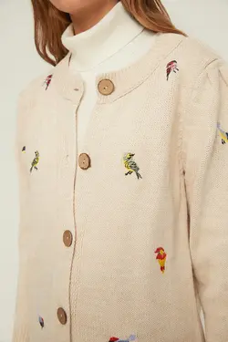 بافتنی قلاب دوزی شده دکمه دار یقه گرد بژ برند TRENDYOL MODEST کد 1647390187