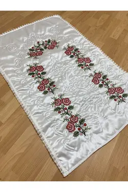 سجاده ساتن قلاب دوزی شده برند ayhan home ev tekstili کد 1647501752