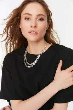 تیشرت لخت بافتنی چاپی مشکی برند TRENDYOLMİLLA کد 1647617470