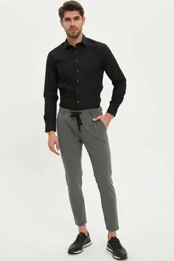 پیراهن اسلیم فیت مردانه ساده مشکی برند Defacto کد 1647686063