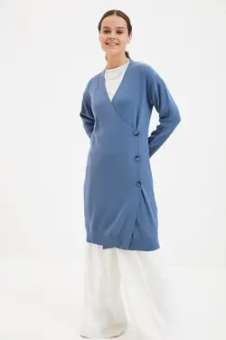 بافتنی بلند دکمه دار آبی برند TRENDYOL MODEST کد 1647654067