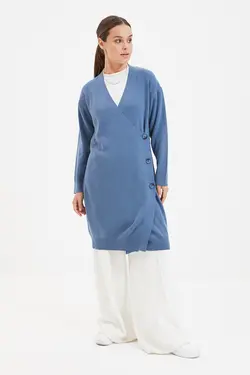 بافتنی بلند دکمه دار آبی برند TRENDYOL MODEST کد 1647654067