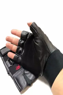 دستکش مردانه چرم مصنوعی انگشت نصفه رنگ مشکی برند mugees کد 1647832946