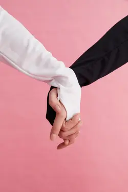 بسته ست 2‎تکه سفید مشکی انگشت برند mirach کد 1647969912