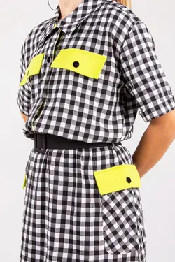 پیراهن بسته جیب دار پارچه کمربند‎دار چهارخانه دخترانه رو دکمه برند ChixModa کد 1648053912