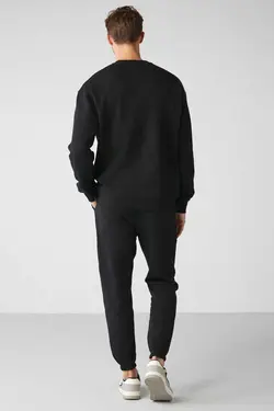 ست لباس راحتی ساده طرح‎دار گلدوزی شده مشکی مردانه برند GRIMELANGE کد 1698602733