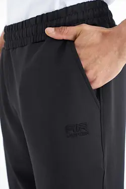 شلوار راحتی راحت کشی مخفی جیبدار عقب مردانه زیپدار مشکی برند Air Jones کد 1697773275