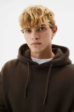 سوییشرت کلاهدار ساده رنگی برند Pull &amp; Bear کد 1696342453