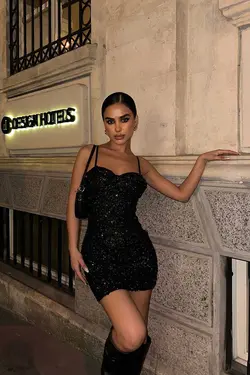 پیراهن کوتاه طرح‎دار پولک دوز مشکی بند‎دار برند Bak Moda کد 1700148896