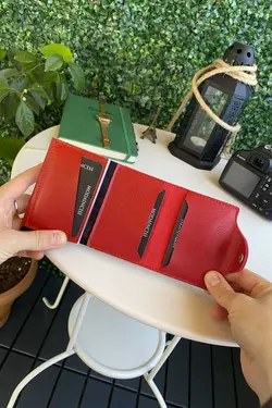 کیف پول محافظ اتوماتیک هوشمند قرمز زنانه جا کارتی چرم وگان برند Modica کد 1700798406