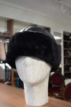 کلاه آستر خزدار سیسن شما چرم اصل مشکی برند Göksu Şapka کد 1701289336