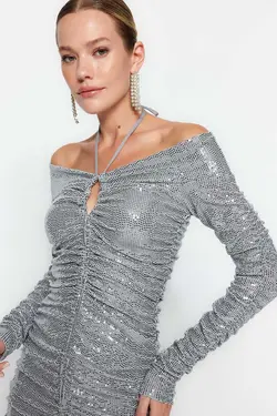 پیراهن پولک دوز نقره برند TRENDYOLMİLLA کد 1702364982