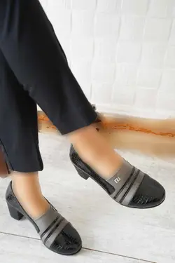 کفش خط‎دار پاشنه بلند پلاتینی قلاب بافی زنانه نقاش برند Moda Pie کد 1703258770