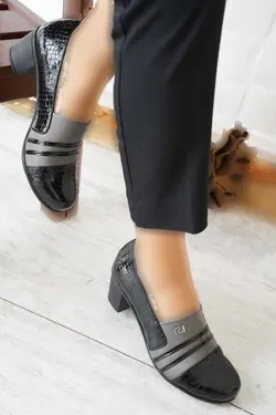 کفش خط‎دار پاشنه بلند پلاتینی قلاب بافی زنانه نقاش برند Moda Pie کد 1703258770