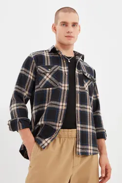 پیراهن متناسب دو جیبه آستین بلند سرمه ای چهارخونه مردانه برند TRENDYOL MAN کد 1648383991