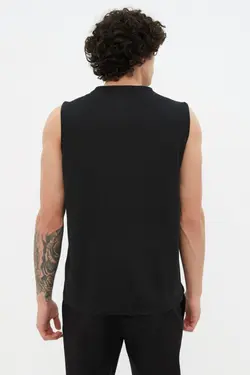 ورزشی متناسب خط‎دار بدون آستین یقه گرد مردانه مشکی برند TRENDYOL MAN کد 1648714871