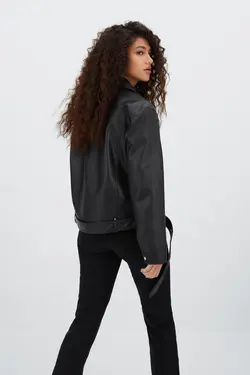 کت چرم مصنوعی قد متوسط برند Stradivarius کد 1648856888