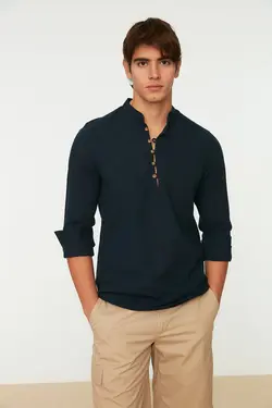 پیراهن دکمه‎دار اسلیم فیت یقه دیپلمات نیمه سرمه ای مردانه برند TRENDYOL MAN کد 1649174035